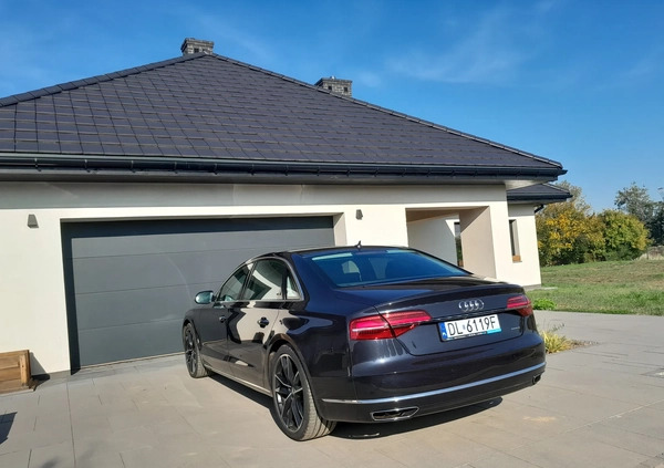 Audi A8 cena 170000 przebieg: 175000, rok produkcji 2016 z Legnica małe 46